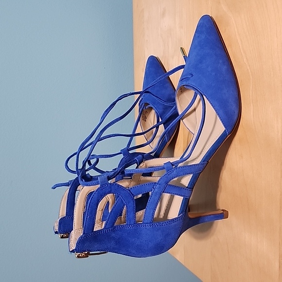 MARC FISHER Truthe Blue Suede Lace-up Stiletto Heels, Size 7.5M - Picture 3 of 9
